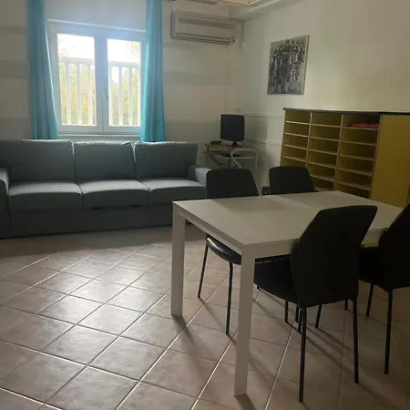 La Piccola Scuola Дом отдыха *